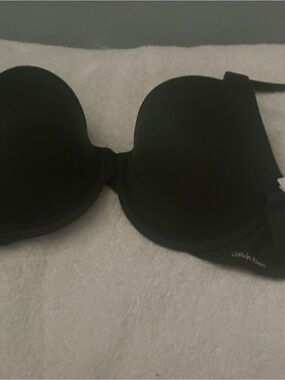 Calvin Klein Black Strapless Molded Cup Bra